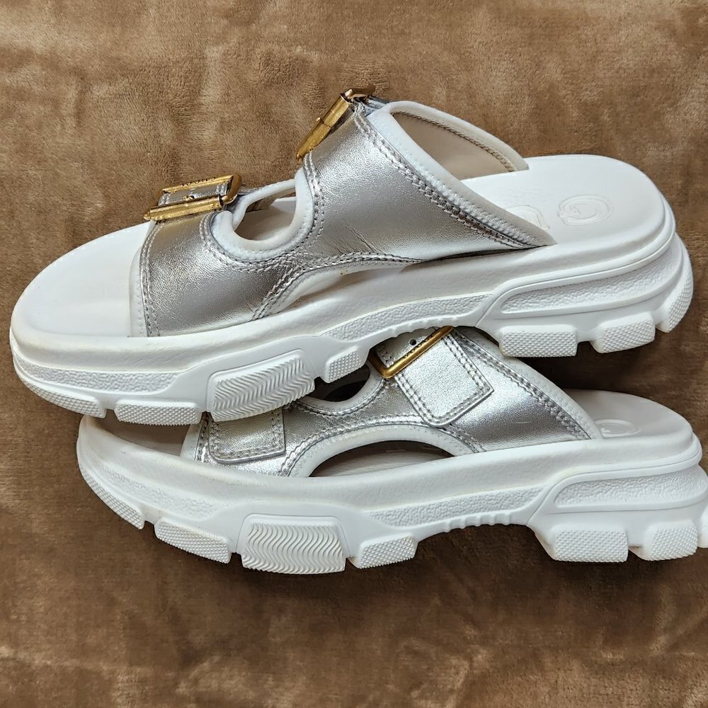 Gucci Aguru Leather Sandal, Authentic - Picture 2 of 9